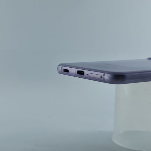Смартфон Samsung Galaxy S21 FE 5G (G990B) 128Gb Lavender (SM-G990BLVDSEK) USED **