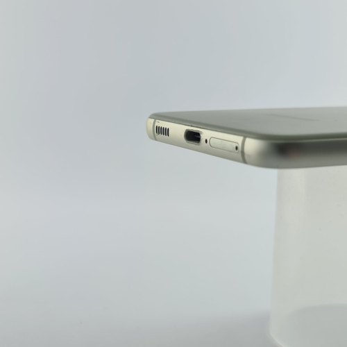 Смартфон Samsung Galaxy S21 FE 5G (G990B) 256Gb Olive (SM-G990BLGGSEK) USED **