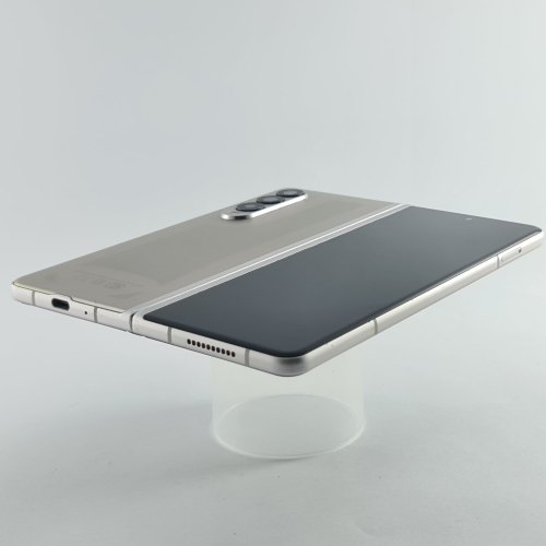 Смартфон Samsung Galaxy Z Fold 3 (F926B) 512Gb Phantom Silver (SM-F926BZSGSEK) USED **