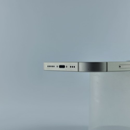 Смартфон iPhone 13 256GB Starlight, Model A2633 USED **