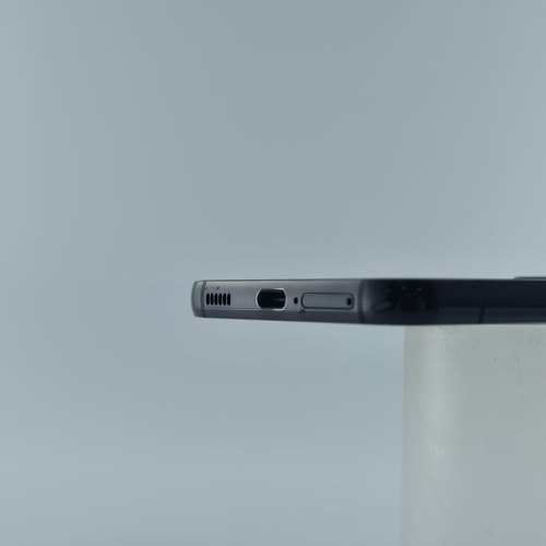 Смартфон Samsung Galaxy S22 (S901B) 256Gb Phantom Black (SM-S901BZKGSEK) USED **