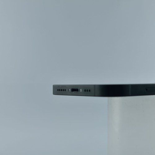 Смартфон Apple iPhone 13 128GB Green USED **