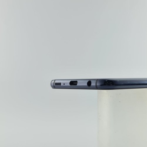 Смартфон Samsung Galaxy S10e (G970F) 128Gb Black (SM-G970FZKDSEK) USED **