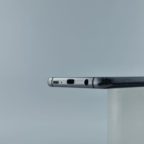 Смартфон Samsung Galaxy S10+ (G975F) 128Gb Black (SM-G975FZKDSEK) USED **