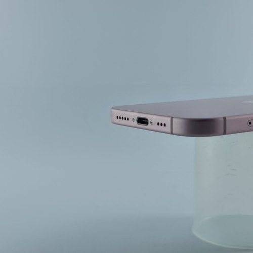 Смартфон iPhone 15 256GB Pink,Model A3090 USED **