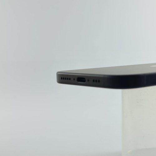 Смартфон iPhone 15 256GB Black,Model A3090 USED **