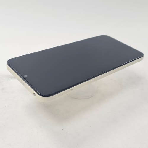 Смартфон Motorola Moto E13 (XT2345) 2/64Gb Creamy White USED **