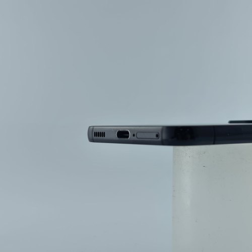 Смартфон Samsung Galaxy S22 (S901B) 256Gb Phantom Black (SM-S901BZKGSEK) USED **