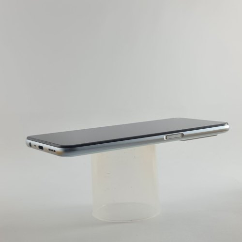Смартфон realme 6 8/128Gb White USED **