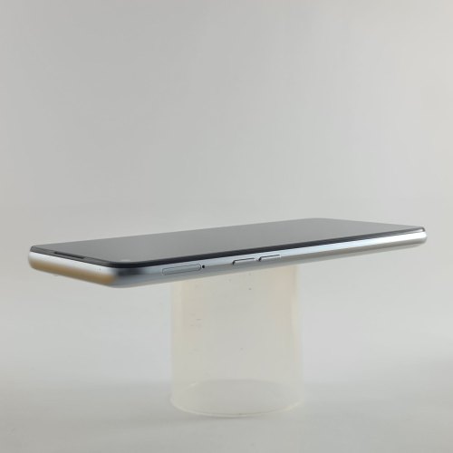 Смартфон realme 6 8/128Gb White USED **
