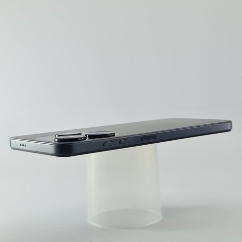 Смартфон TECNO Spark Go 64 GB Gravity Black USED **