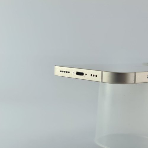 Смартфон iPhone 13 256GB Starlight, Model A2633 USED **