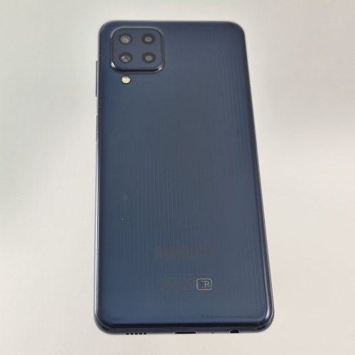 Смартфон Samsung Galaxy M32 128 GB Black USED **