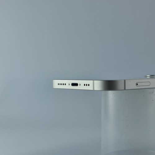 Смартфон Apple iPhone13,2 USED **