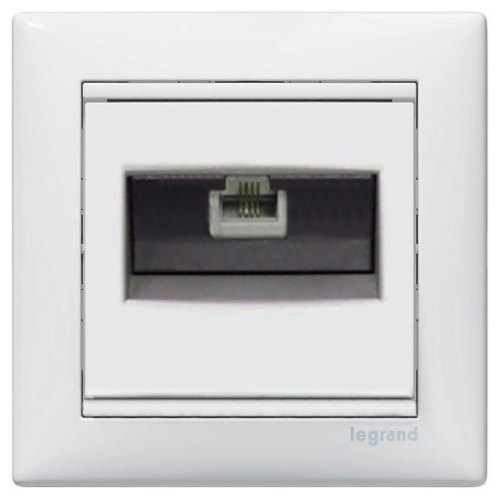 Розетка інформаційна Legrand Valena Classic, 1хRJ45, cat.5e, UTP (774230)