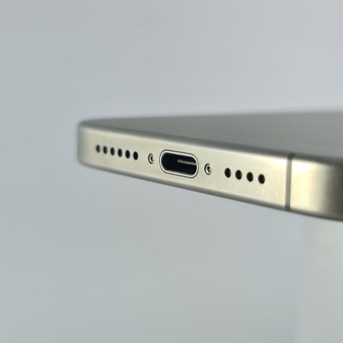 Смартфон Apple iPhone 15 Pro Max 256 GB Natural Titanium USED **