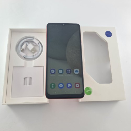 Смартфон Samsung Galaxy A12 32 GB Red USED **