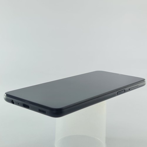 Смартфон Samsung Galaxy A12 32 GB Black USED **