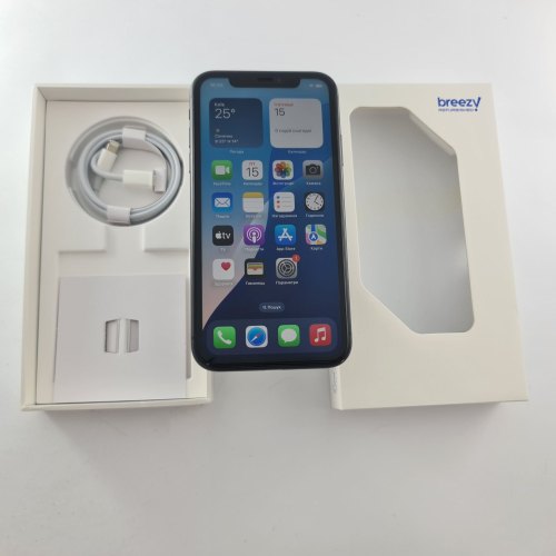 Смартфон Apple iPhone 11 64 GB Black USED **