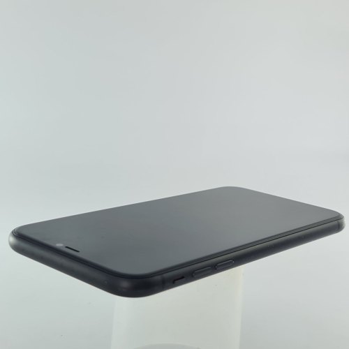 Смартфон Apple iPhone 11 64 GB Black USED **