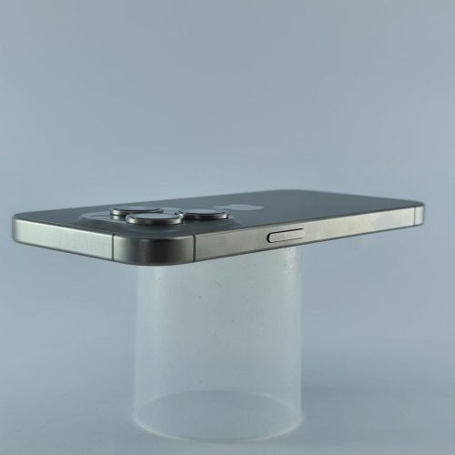 Смартфон Apple iPhone 15 Pro 128 GB Natural Titanium USED **