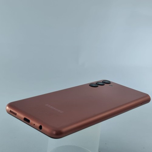 Смартфон Samsung Galaxy A04s 64 GB Copper USED **