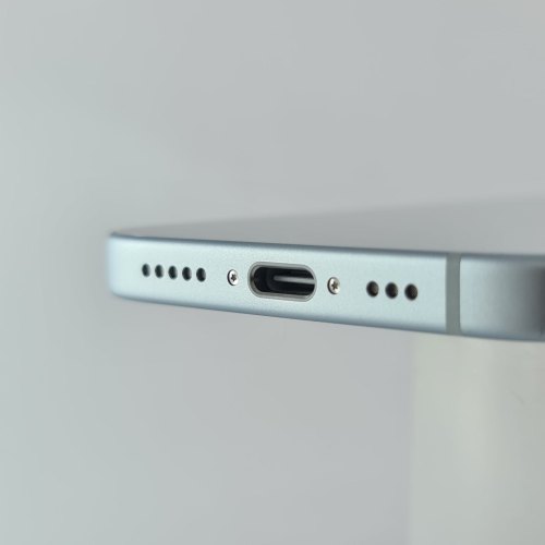 Смартфон Apple iPhone 15 256 GB Blue USED **