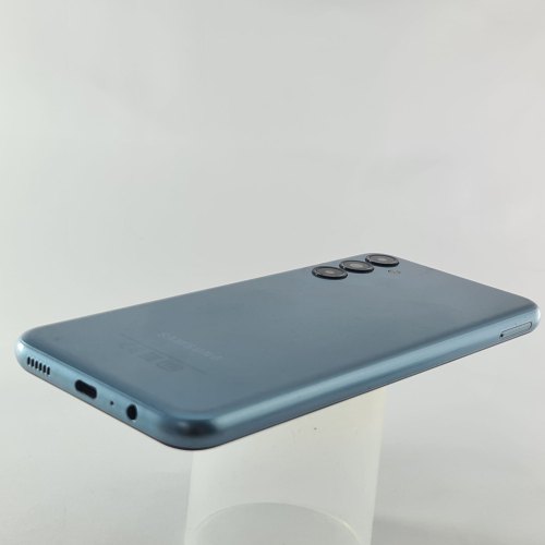 Смартфон Samsung Galaxy M14 64 GB Light Blue USED **