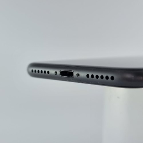 Смартфон Apple iPhone 8 64 GB Space Gray USED **