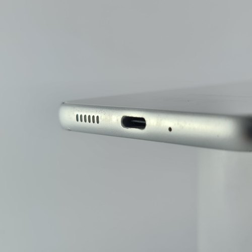 Смартфон Samsung Galaxy A33 128 GB White USED **