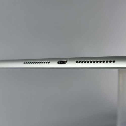 Планшет iPad 10.2 (9 Gen), 64 GB, Wi-Fi, Silver USED ** (2BMK2L300509)