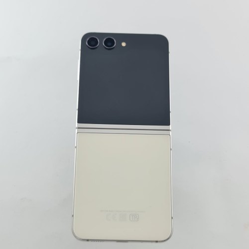 Смартфон Samsung Galaxy Z Flip 5 512 GB Beige USED **