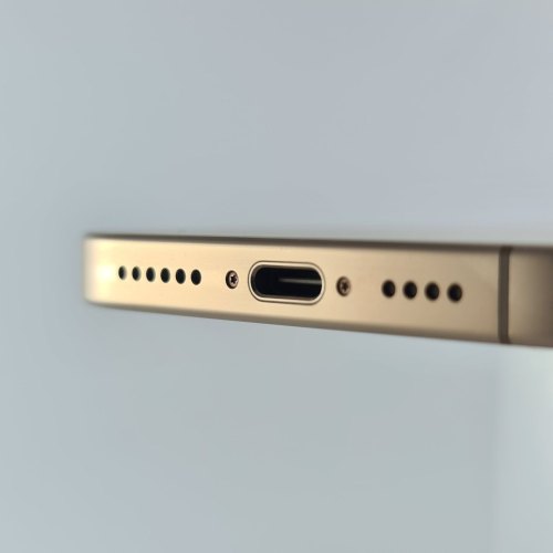 Смартфон Apple iPhone 16 Pro Max  512 GB Desert Titanium USED **