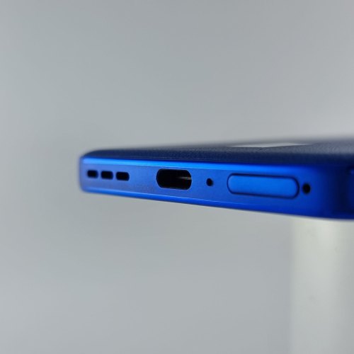 Смартфон MOTOROLA Edge 50 Neo  256 GB Nautical Blue USED **