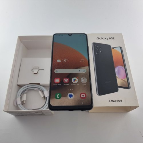 Смартфон Samsung Galaxy A32 64 GB Black USED **