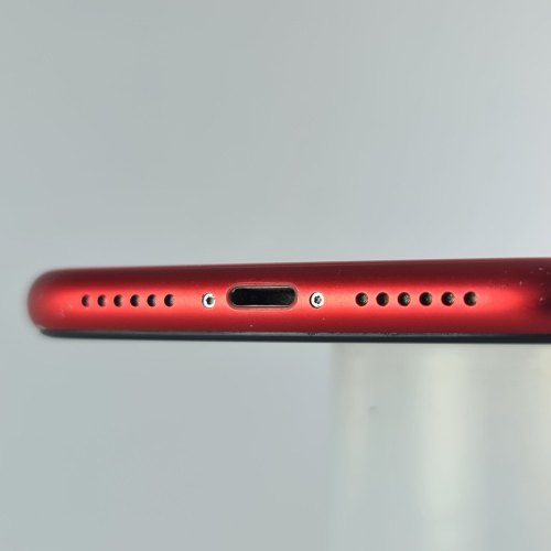 Смартфон Apple iPhone 11 128 GB Red USED **