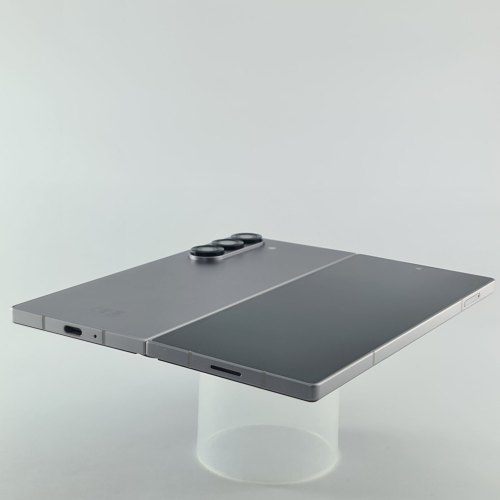 Смартфон Samsung Galaxy Z Fold 6 256 GB Silver Shadow USED **