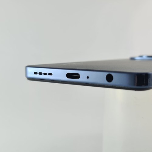 Смартфон INFINIX Hot 40  256 GB Palm Blue USED **