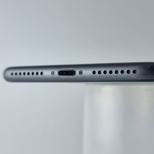 Смартфон Apple iPhone 8 Plus 64 GB Space Gray USED **