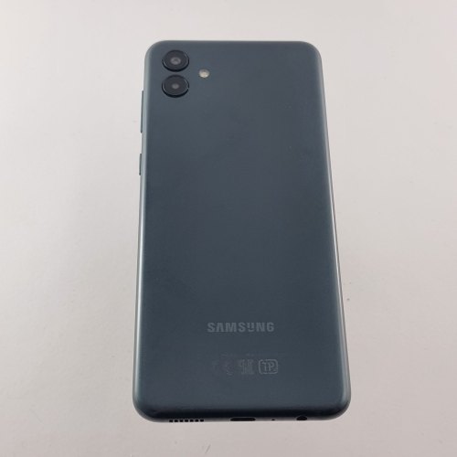Смартфон Samsung Galaxy A04 64 GB Green USED **