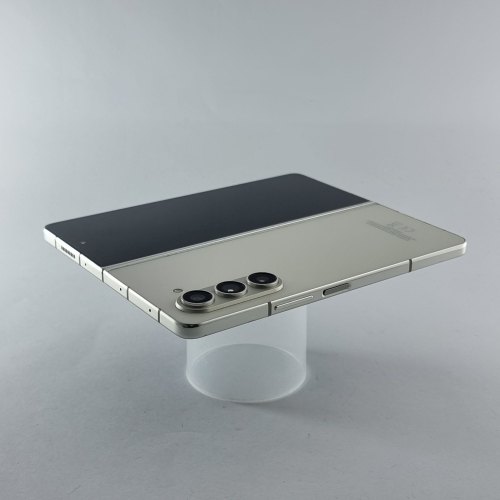 Смартфон Samsung Galaxy Fold 5 256 GB Beige USED **