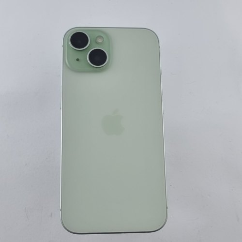 Смартфон Apple iPhone 15 128 GB Green USED **