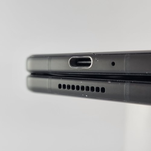 Смартфон Samsung Galaxy Z Fold 3 512 GB Phantom Black USED **