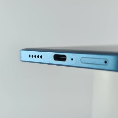 Смартфон POCO F5 256 GB Blue USED **