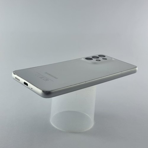 Смартфон Samsung Galaxy A33 128 GB White USED **