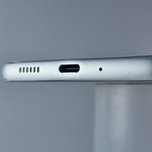 Смартфон Samsung Galaxy A33 128 GB White USED **