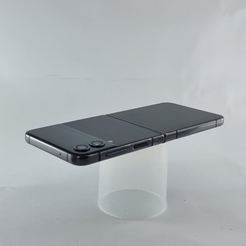Смартфон Samsung Galaxy Z Flip 4 256 GB Graphite USED **