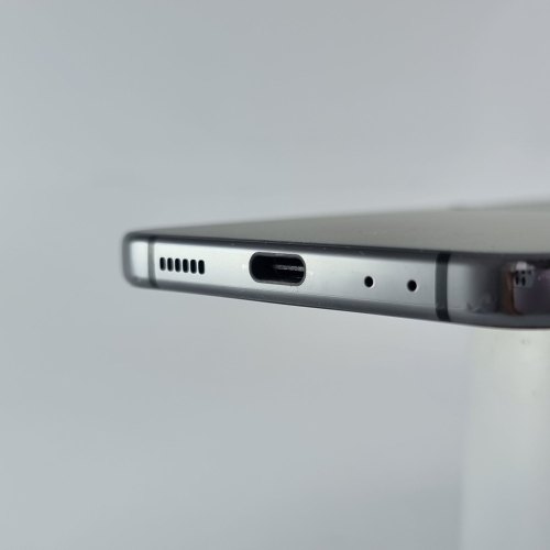 Смартфон Samsung Galaxy Z Flip 4 256 GB Graphite USED **