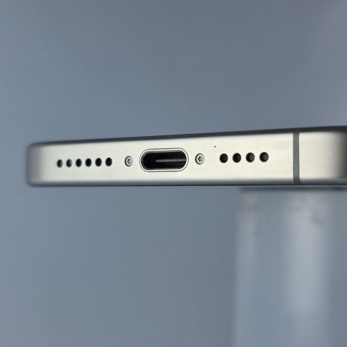 Смартфон Apple iPhone 15 Pro Max 256 GB Natural Titanium USED **