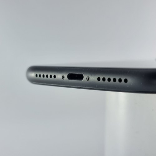 Смартфон Apple iPhone 11 128 GB Black USED **